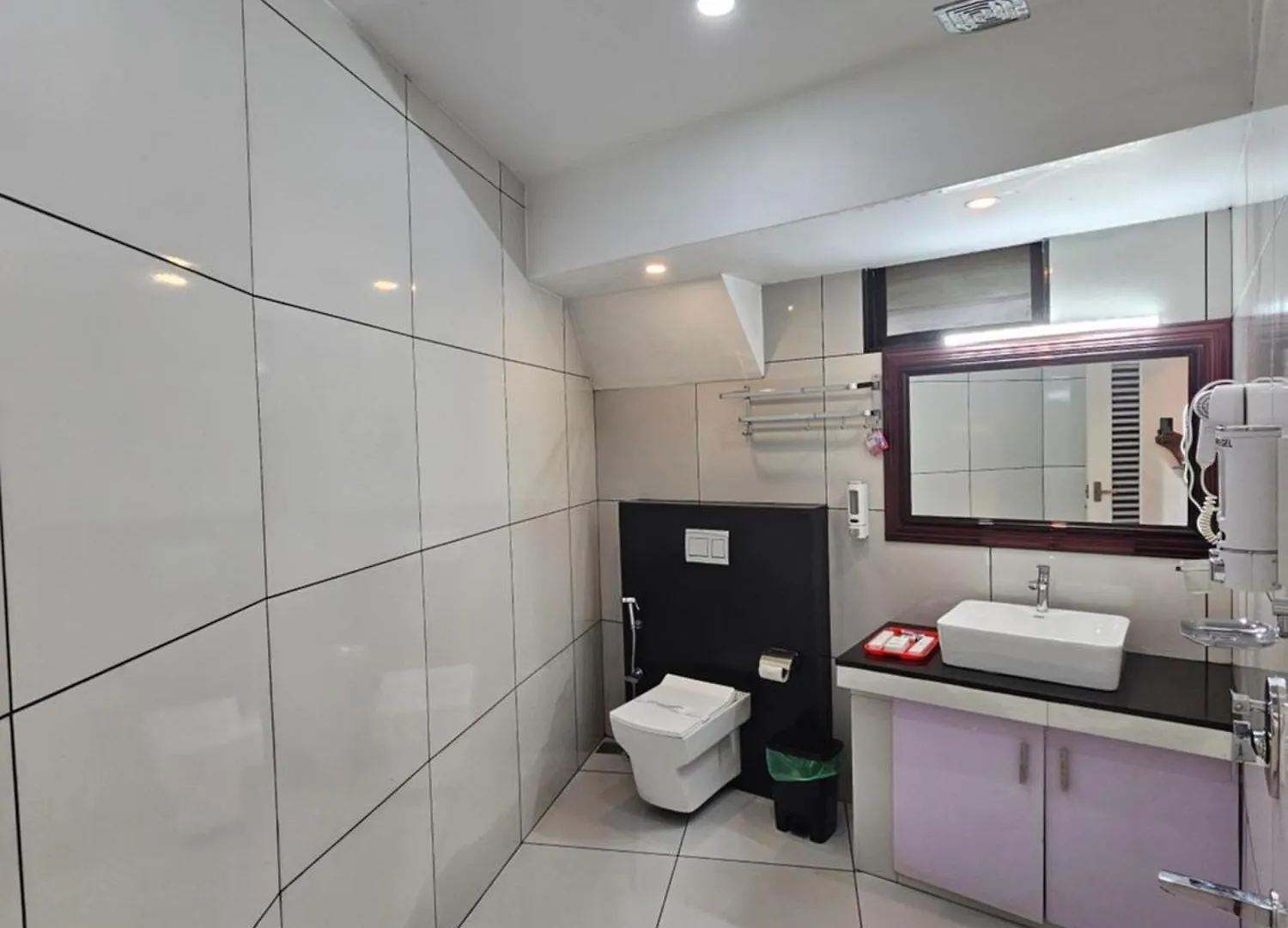 S & B Dreams House Daire Munnar